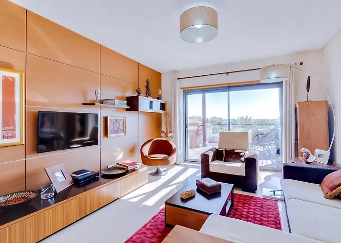 Al - Victoria Gardens