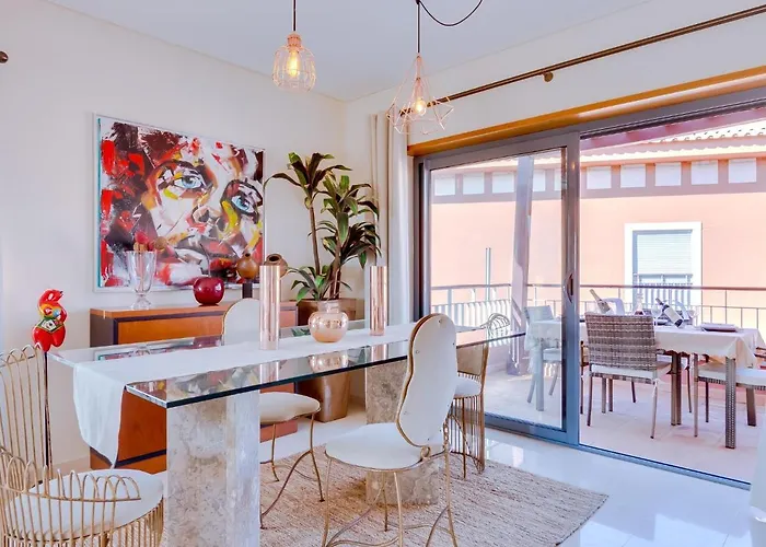 Al - Victoria Gardens *